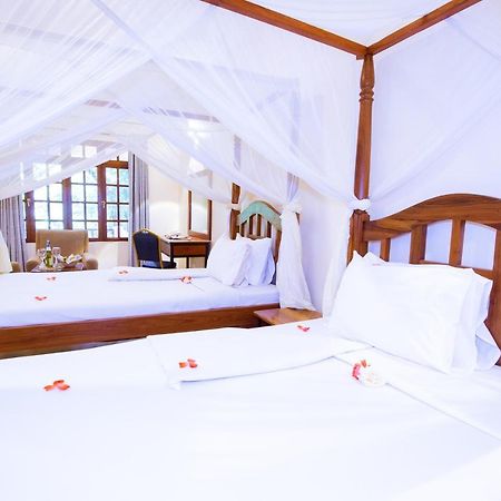 Eileen'S Trees Inn كاراتو المظهر الخارجي الصورة